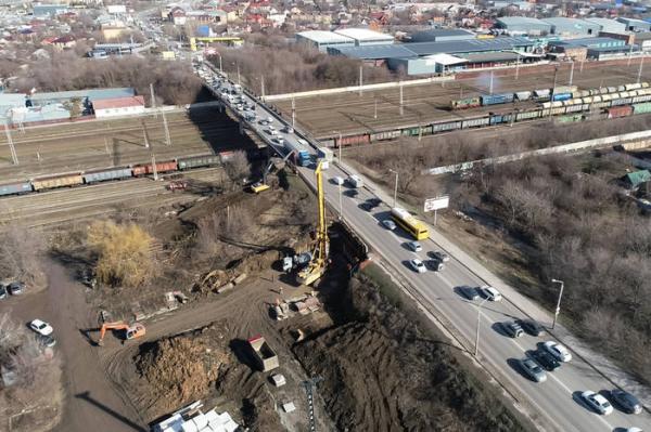 Подрядчик приступил к строительству моста в Ростове-на-Дону.